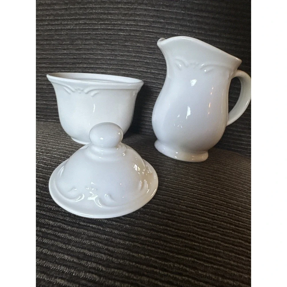 Vintage Pfaltzgraff Filigree White Creamer and Sugar Bowl Set W/ Lid Made in USA